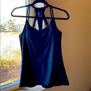 Women’s workout top